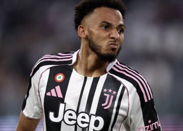 斯基拉：水晶宫和桑德兰有意劳埃德-凯利，但球员想留在尤文